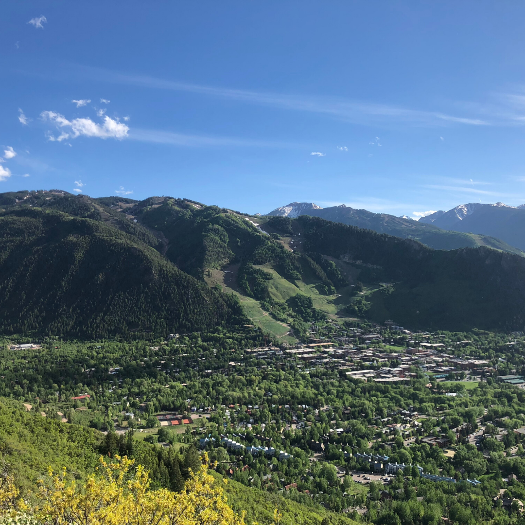 STAYING ACTIVE - HIKING